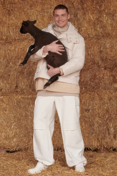 Look 7